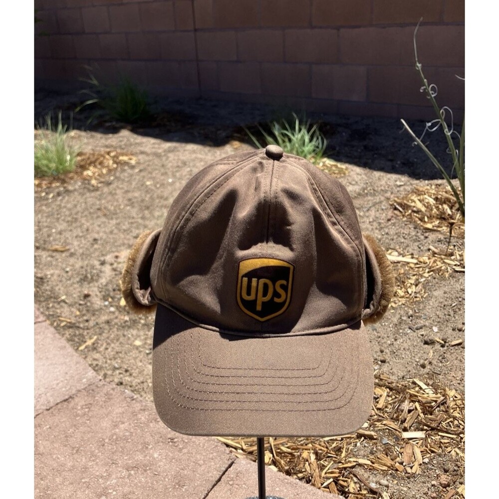UPS United Parcel Service Hat Cap W/sherpa Lined Fold Down Ear Flaps Medium